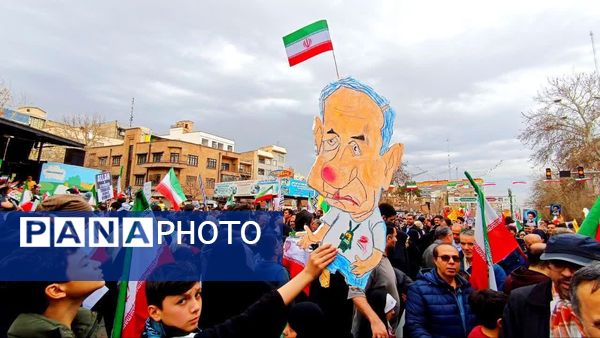 تجلی ولایتمداری در مسیر ۲۲ بهمن