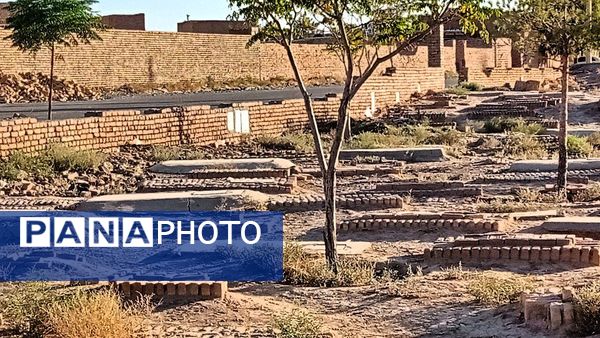 قبرستان تاریخی قوژد؛ قبرستانی چند صد ساله