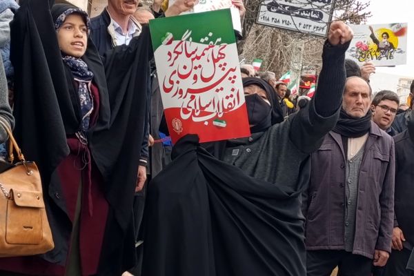 راهپیمایی باشکوه ۲۲ بهمن در اسلام‌آباد غرب