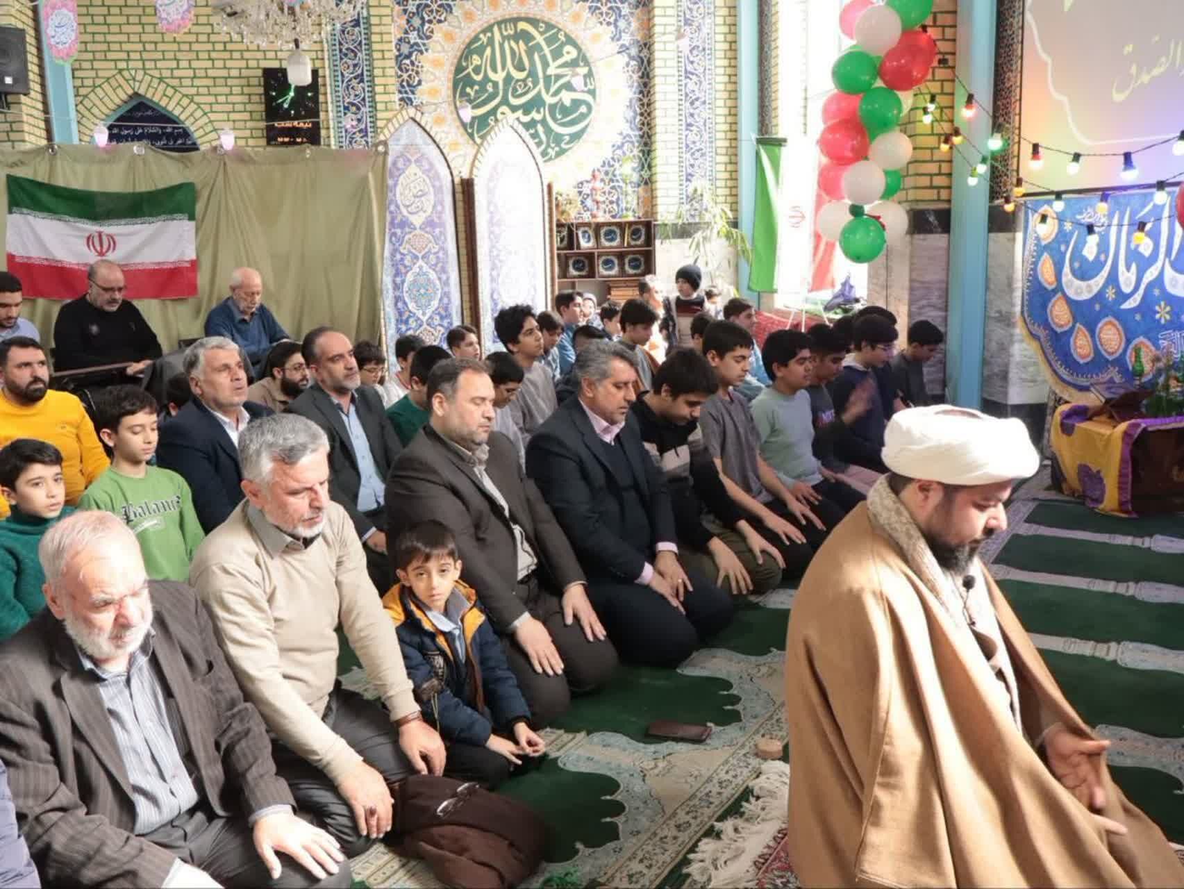 پیوند مسجد و مدرسه از مأموریت‌های اصلی آموزش و پرورش است