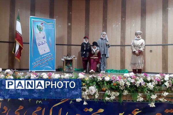 داوری آثار تئاتر درسی در ناحیه سه شیراز 