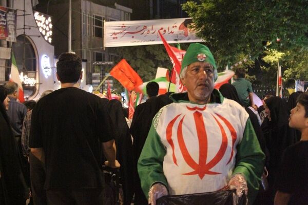 تجمعات مردمی در میدان شهید بجنورد