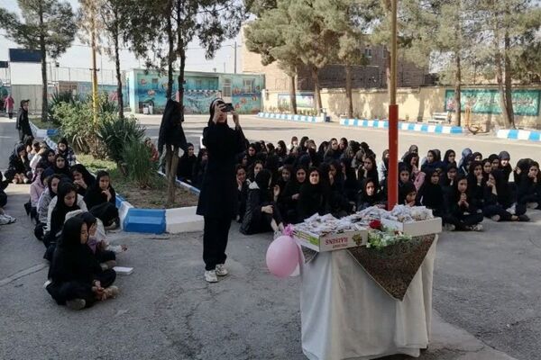 جشن میلاد باسعادت حضرت زینب کبری (س) و روز پرستار در دبیرستان شهید مجید دهنوی نیشابور
