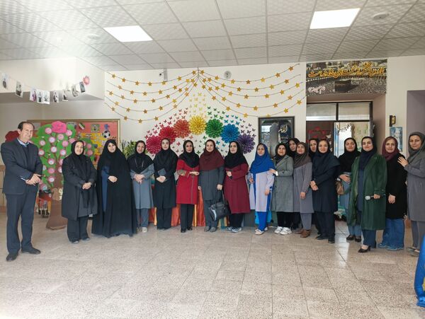 بازدید و ارزیابی مسئولان آموزش پرورش از دبستان زنده  یاد امینی پور