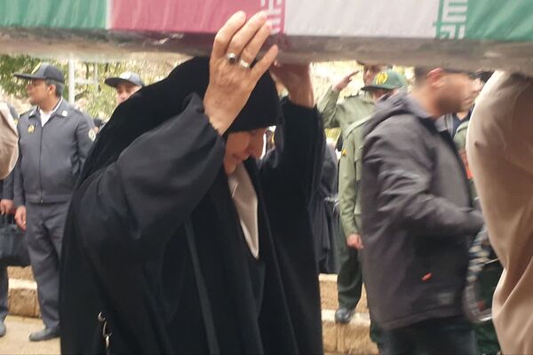 تشییع پیکر پاک و مطهر شهدای گمنام در شیراز 