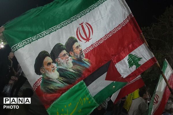 تداوم تجمعات شبانه در میدان امام خمینی (ره)