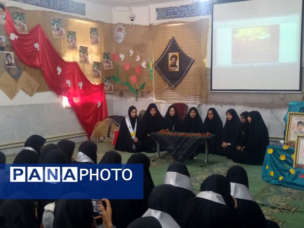 یادواره شهدای دانش‌آموزی در مدارس پسرانه و دخترانه اقلید  