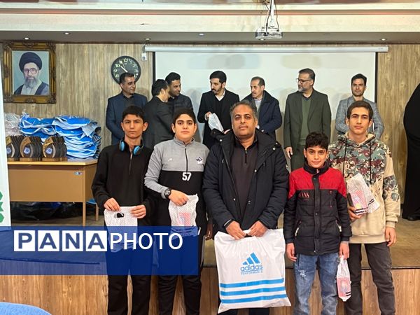 همایش تجلیل از مقام آوران و تلاشگران عرصه تربیت بدنی شهرستان قدس