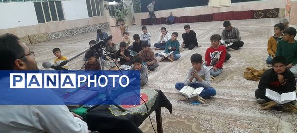 جلسه قرآنی و آموزش تخصصی قرائت قرآن کریم شهدای فدافن