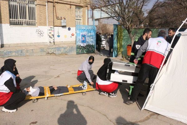 در سایه سکون؛ زنگ ایمنی و زلزله در دبیرستان اندیشه‌نفیس به صدا درآمد
