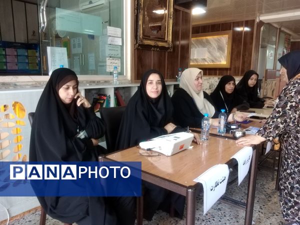 برگزاری چهاردهمین دوره انتخابات ریاست جمهوری کشور در دبیرستان ناصر مشهد