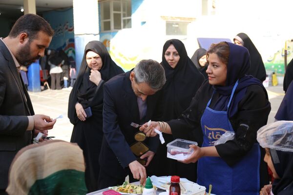 جشنواره مادر و دختری در دبستان زینبیه تبریز