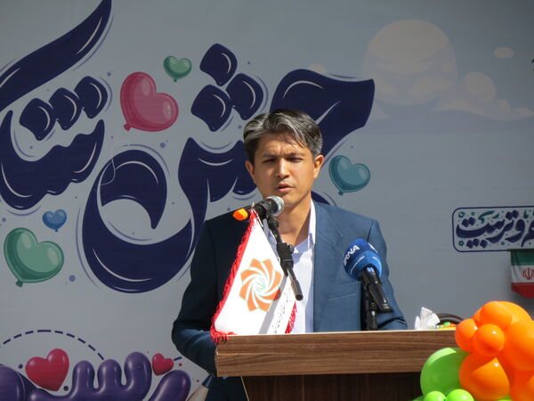 نواختن زنگ اول مهر در مدرسه شهدا فرهنگی 
