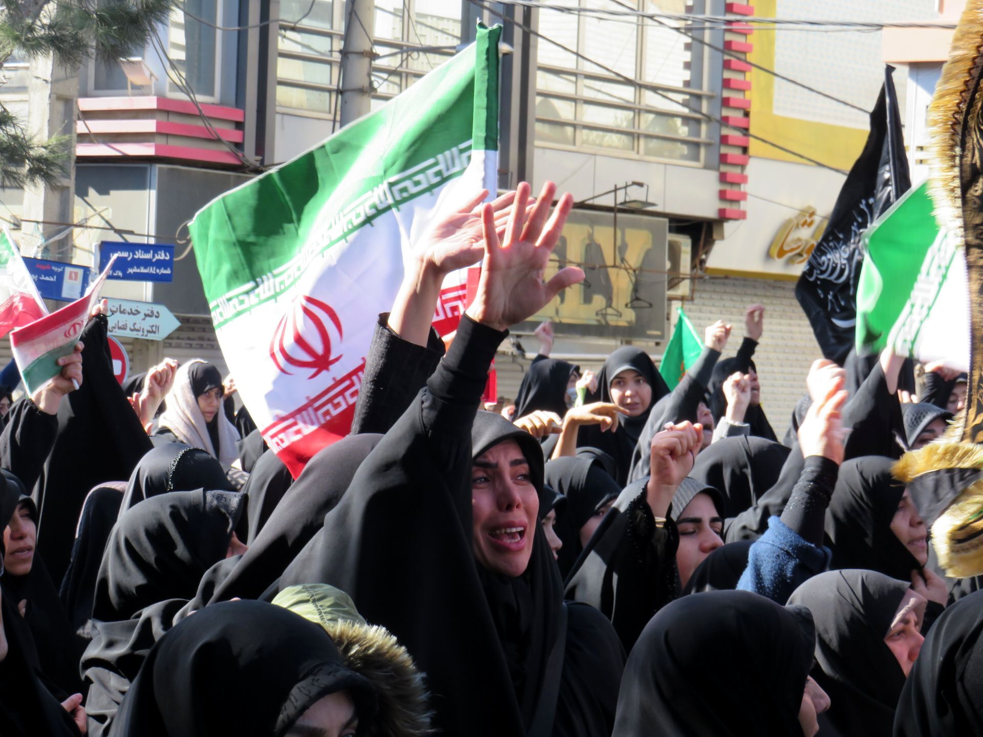 تجمع مردمی برای شهادت رهبر عزیز انقلاب
