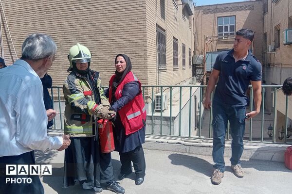 آموزش اطفا حریق به کارکنان آموزش و پرورش 