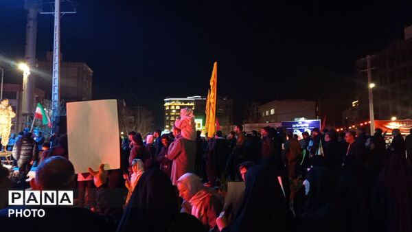 تجمع مردم بصیر نیشابور در شب هفتم شهادت رهبر انقلاب