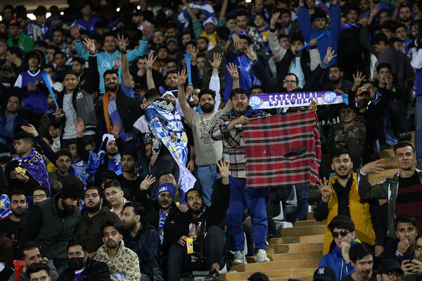 دیدار تیم‌های استقلال و پرسپولیس