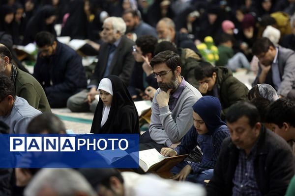 جشن میلاد امام علی(ع) در حرم حضرت معصومه(س) با تلاوت قاریان نوجوان 