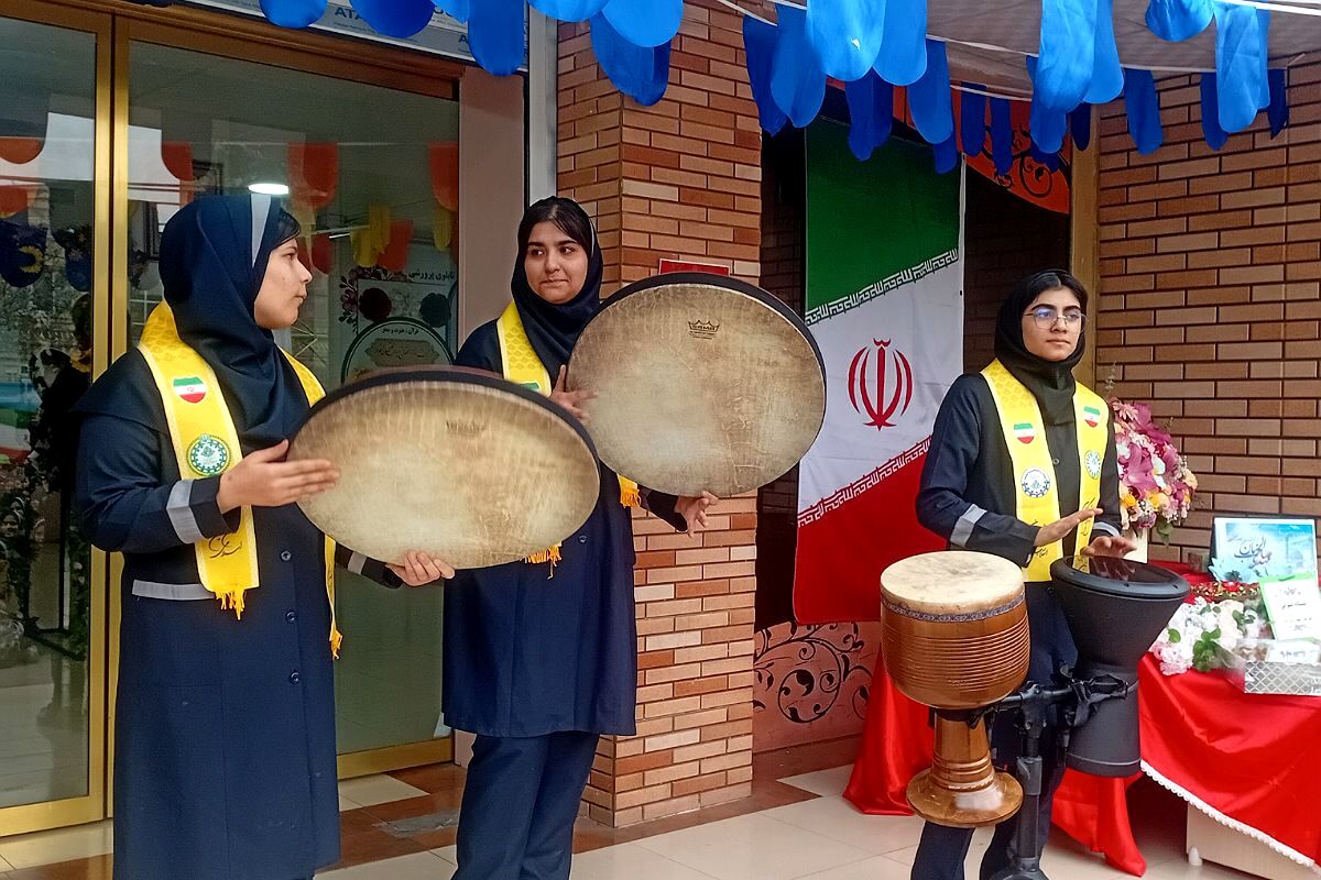 جشن نیمه شعبان در مدرسه زهره وند قرچک