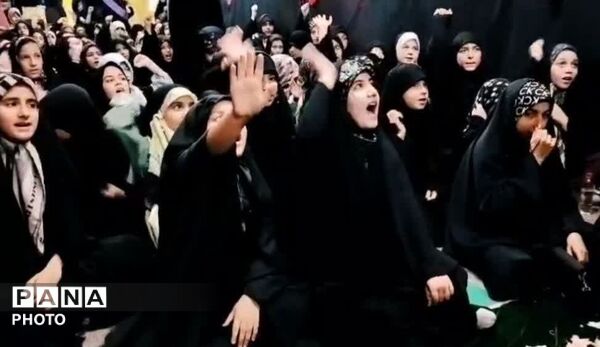 دورهمی کودکان و نوجوانان با برنامه‌های متنوع در حرم حضرت معصومه(س)