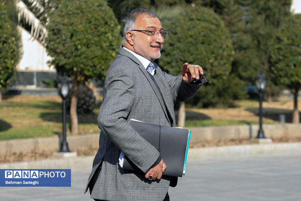 حاشیه جلسه هیات دولت - 17 دی