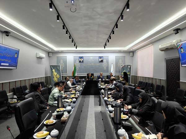 نشست خبری مدیرکل آموزش و پرورش استان کرمانشاه با اصحاب رسانه 