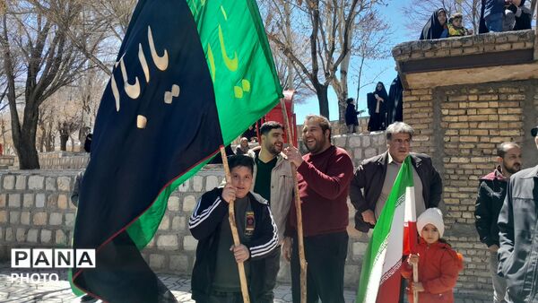 مراسم استغاثه به امام زمان (عج) به همراه آتش زدن بت بعل در گرداب شهر بن