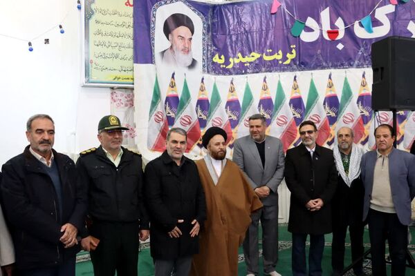 نغمه‌های انقلاب در راهپیمایی ۲۲ بهمن