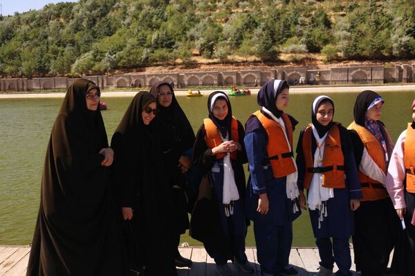 دختران قرآنی سمپاد ایران بر فراز بام تبریز