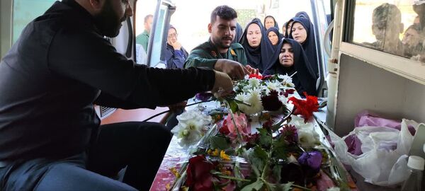 استقبال مدارس دشتی از شهید گمنام