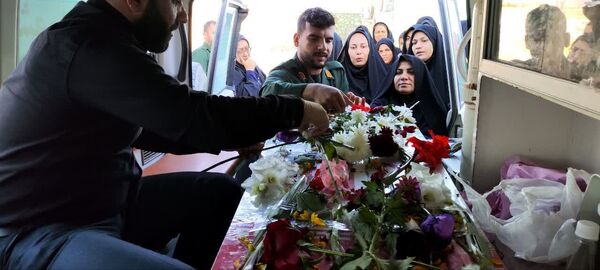 استقبال مدارس دشتی از شهید گمنام