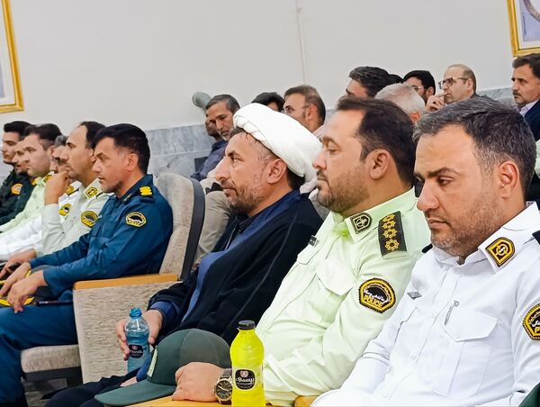  آیین و تکریم فرمانده نیروی انتظامی شهرستان خلیل آباد 