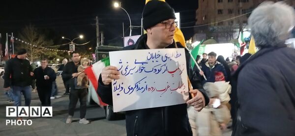 حضور پایدار و پرشور مردم ساوجبلاغ در اجتماعات هر شب