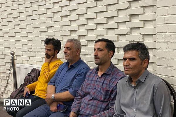 تجلیل از نویسندگان نوجوان ورامین به مناسبت روز شعر و ادب فارسی