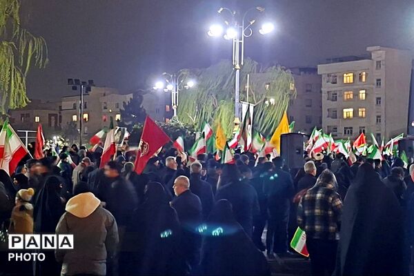 تجمع مردمی در راستای بیعت با رهبر جدید و تقویت جبهه حق در میدان نماز شهرری