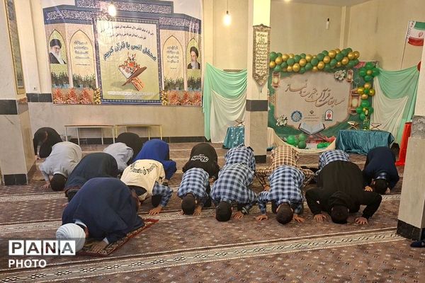 مسابقات قرآن، عترت و نماز دانش آموزان دختر و پسر ناحیه یک شهرری