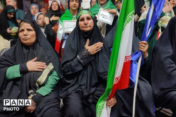 تجلیل از خبرنگاران پانا در صحنه جهاد تبیین