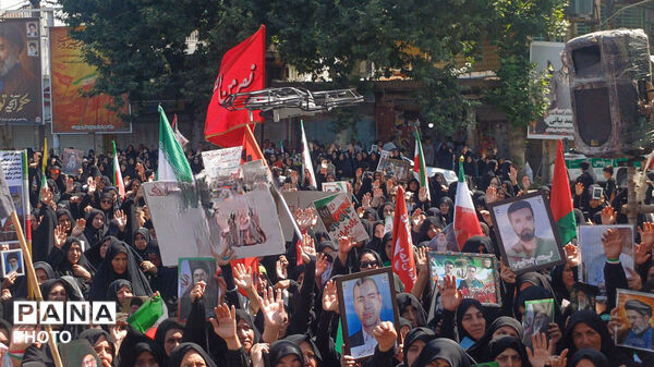 روزی که تاریخ اشک می‌ریزد؛ تشییع شکوهِ بی‌مانند رهبر شهید