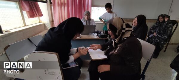 دبیرستان پروین ، پیشگام در اجرای برنامه‌های محله‌محور در حسین‌آباد شاملو