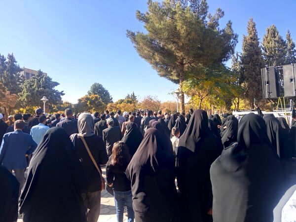 مراسم تشییع پیکر شهید گمنام  در شهرستان کاشمر 