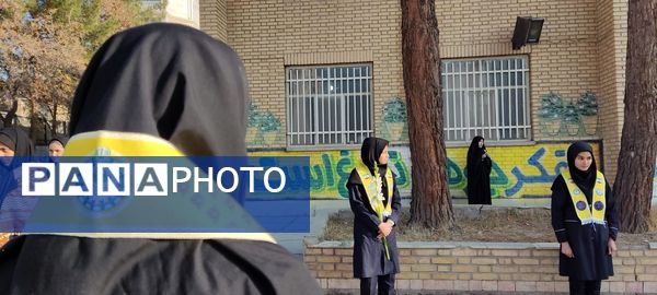 مراسم وداع با شهید گمنام در دبیرستان شهید هاشمی نژاد نیشابور