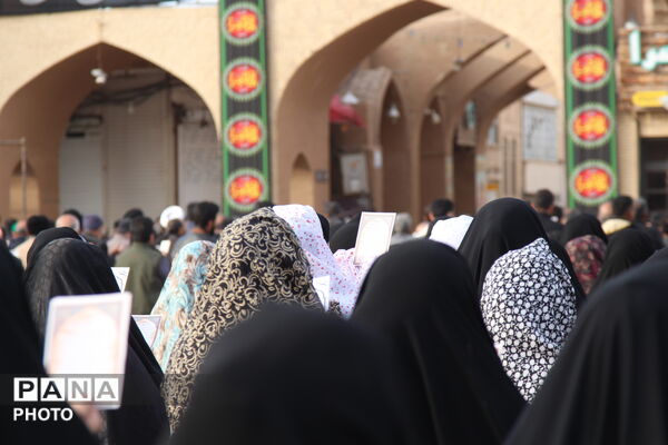 برپایی باشکوه نماز عید فطر در یزد