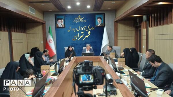 تجلیل از طلایه‌داران تشکیلاتی شهر تهران