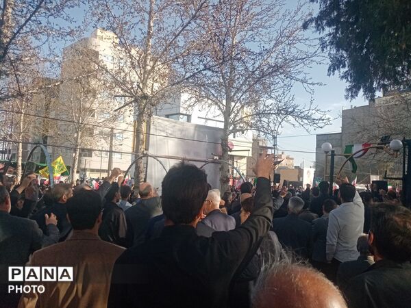 بیعت مردم ولایت مدار کاشمر با سومین رهبر انقلاب اسلامی 
