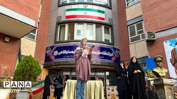 مراسم جشن عاطفه‌ها دبیرستان تیمسار فلاحی  ناحیه 1کرج 