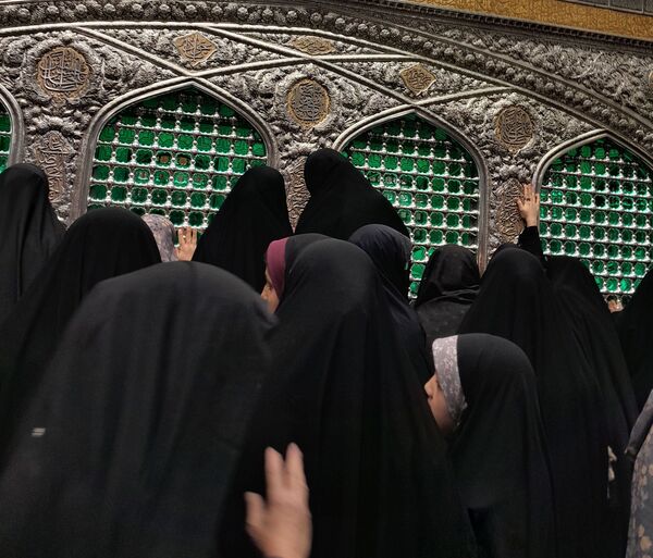 دختران ملاردی در اردوی سیاحتی زیارتی مشهد 