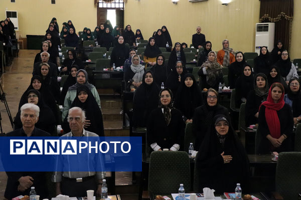 دومین کنگره استانی بانوان تاثیرگذار