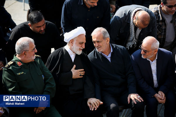 مراسم تشییع پیکر شهید عباس نیلفروشان