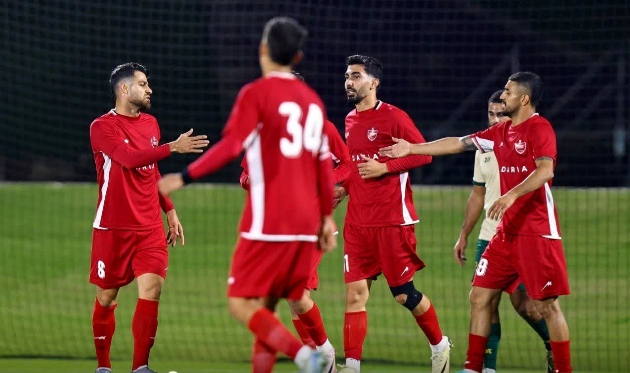 نبرد سرنوشت‌ساز شیاطین سرخ فوتبال ایران در جهنم فولادآرنا/ کارگر: باکیچ ستاره شیشه‌ای مونته‌نگرویی پرسپولیس است