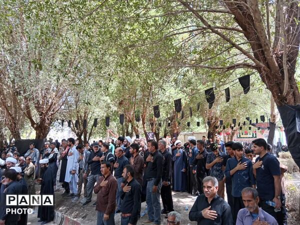 دلدادگان حسینی در سوگ علمدار کربلا گریستند